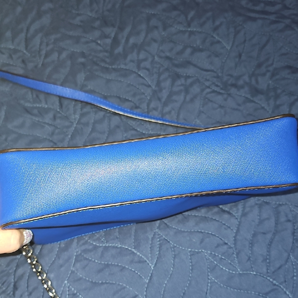 Michael Kors Jet Set Perforated Electric Blue Crossbody Bag New With COA - Picture 6 of 7